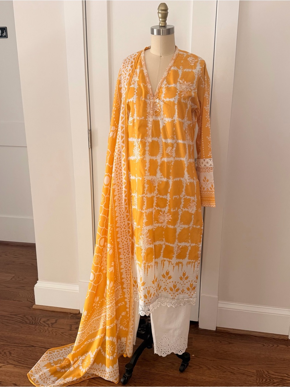 Edenrobe Cotton Lawn 3 Piece Set